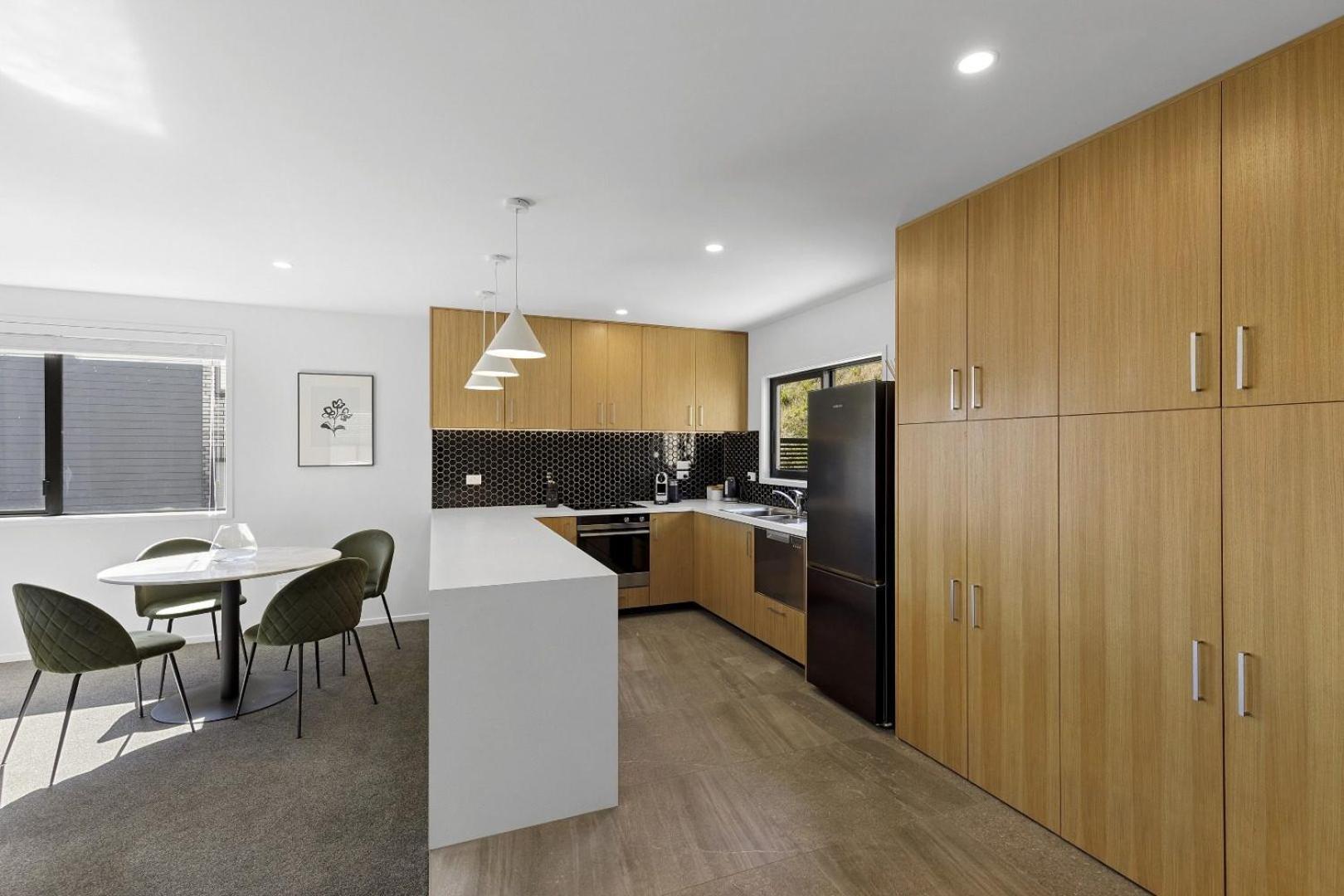 Whitby Townhouse Villa Porirua Buitenkant foto